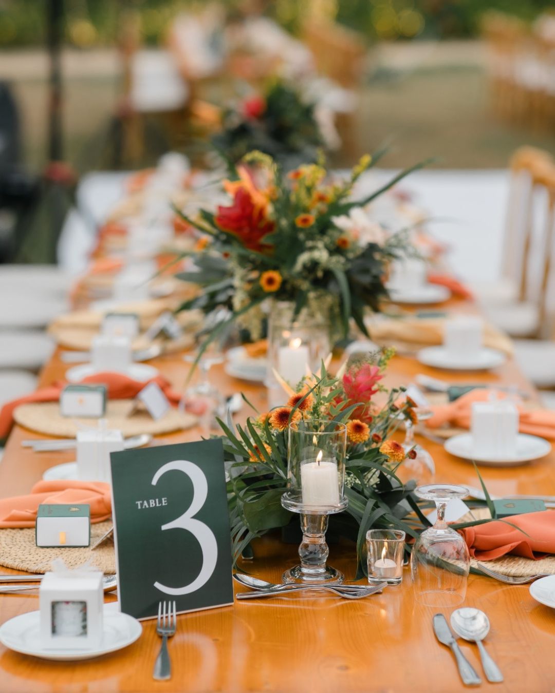 How Custom Candles Can Elevate Your Wedding Décor and Favours